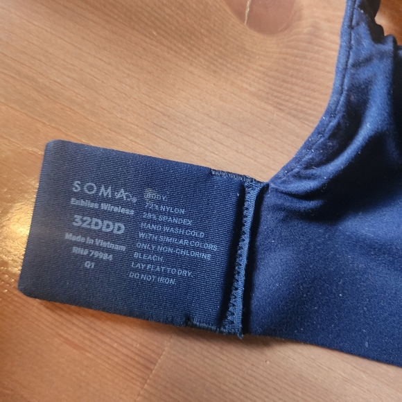 Soma Enbliss Wireless Bra 32ddd - Picture 3 of 3